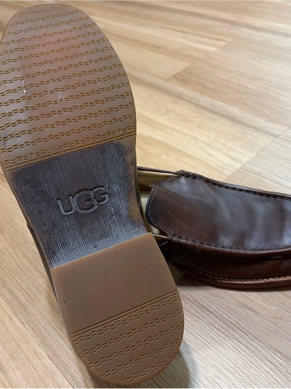 UGG Mens 11.5 Brown Leather Slip On Loafers Moc Toe Comfort Casual Shoes EU45